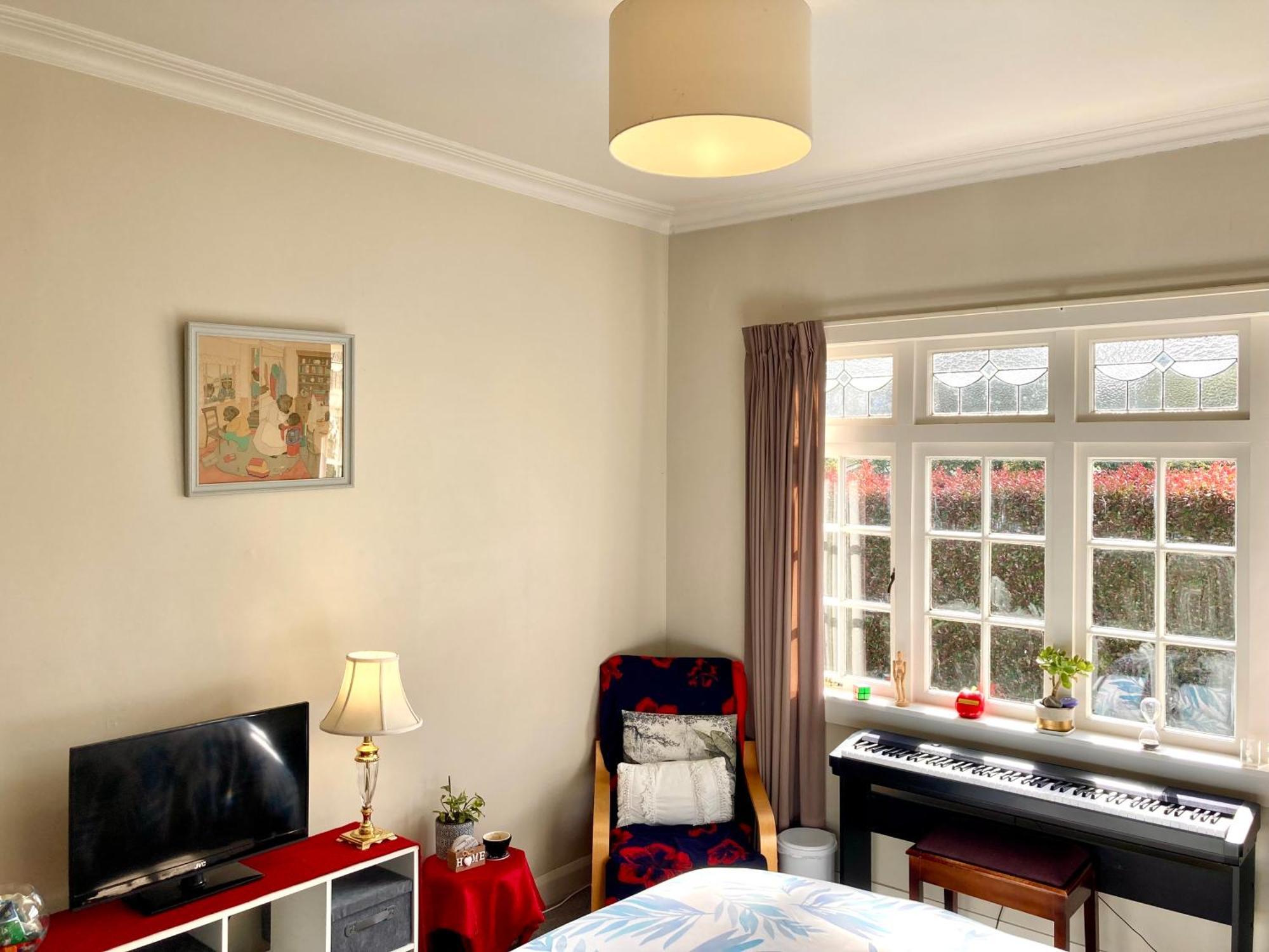 Spacious And Sunny Master Bedroom With Shared Bathrooms Auckland Exterior foto